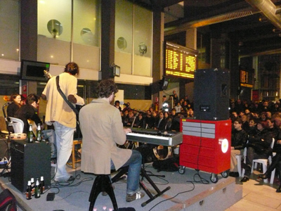 Re della Cantina in concerto alla stazione di Gallarate