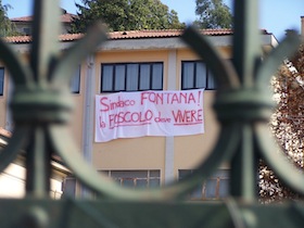 La maggioranza in comune non ha ratificato il piano di chiusura dele scuole e adesso sta cercando di trovare una soluzione