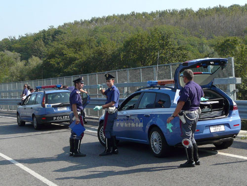 Polizia Stradale al lavoro sulla Sp1 in provincia di Varese