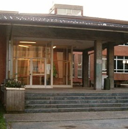 La rabbia dei genitori della scuola di San fermo "IV Novembre" all'annuncio della chiusura