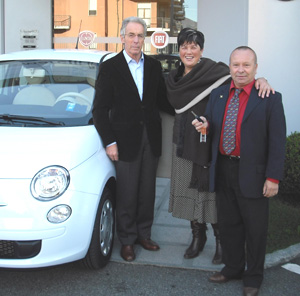 fiat 500 concorso vinta a varese con lotteria festa partito democratico