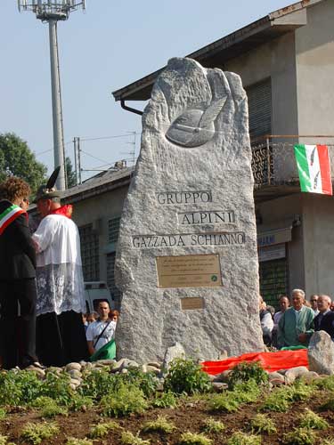 Gazzada - La rotonda delgi alpini