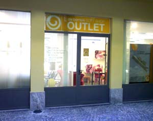 Arredamenti De Bortoli, l'outlet di piazza San Vittore a Varese