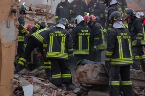 casa distrutta a Busto Arsizio