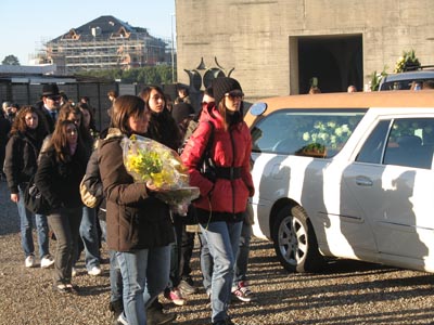 funerali stefania zhu crollo busto arsizio