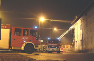 Brucia una corte a Castano Primo