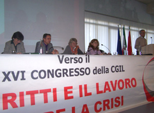 Susanna Camusso segretario nazionale della Cgil è intervenuta a Varese per sostenere la mozione di Guglielmo Epifani
