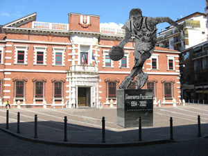 piazza tribunale varese