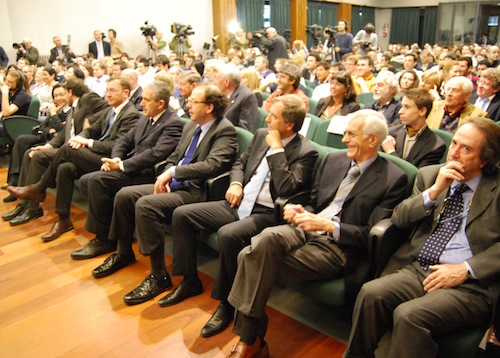 La platea alla lezione del presidente della Camera Gianfranco Fini