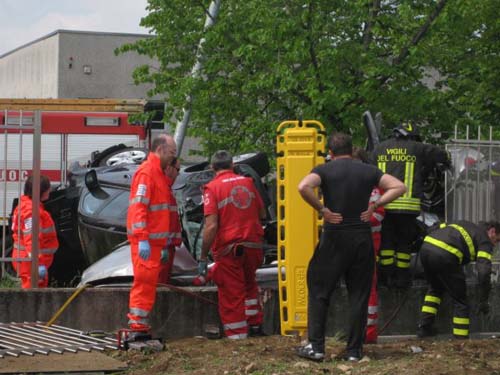incidente mortale busto arsizio, indagati i conducenti