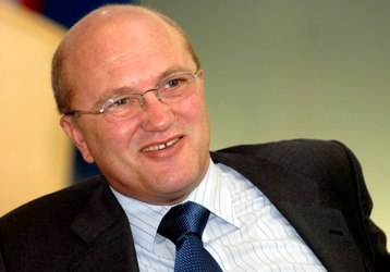 luigi pedrazzini nuovo presidente del consiglio ticinese