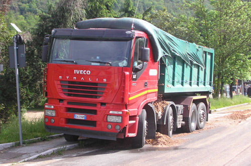 incidente camion liquami casalzuigno maggio 2010