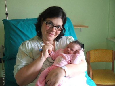 Leda Sofia Emilitri e la mamma, Laura