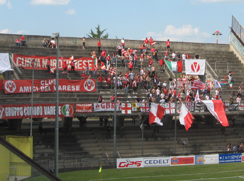 tifosi varese calcio a benevento