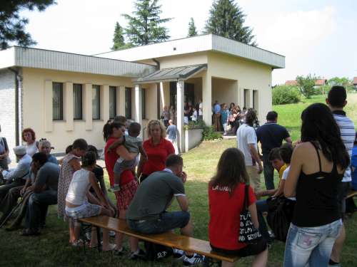 Malgesso è accorsa al funerale di Fadel Yabre