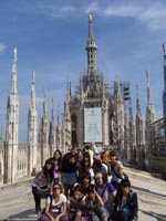 I ragazzi della kanto high school in visita al Duomo di Milano