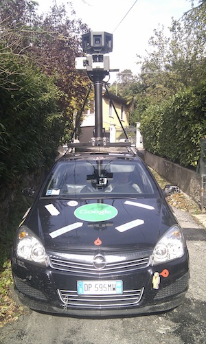 google car in giro per varese