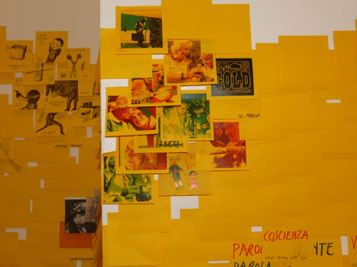 L'arte postale a Gallarate: diecimila post-it per creare un filo di memoria