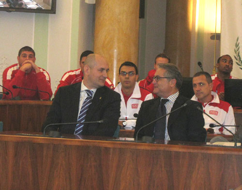 roberto cimberio valentino renzi presentazione cimberio basket 2010-2011