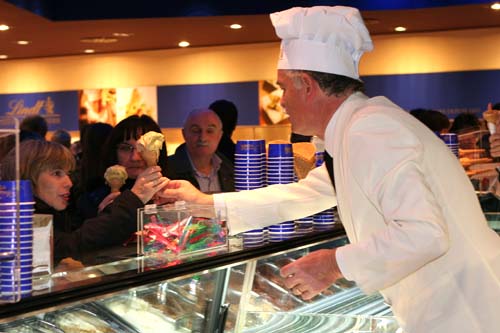 La Cioccolateria Lindt a Legnano