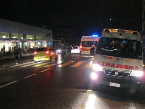 mamma e bambino investiti a gazzada