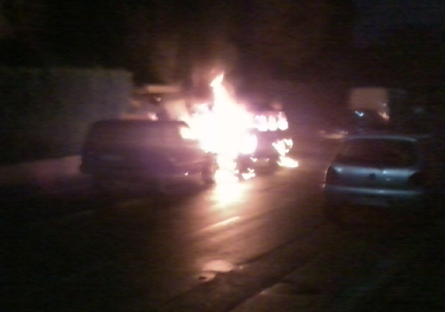 Fuoristrada in fiamme