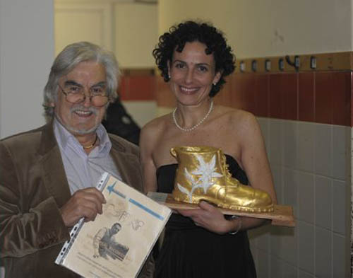 Consuelo vince il premio Donida