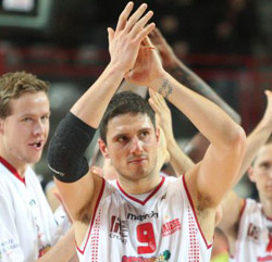 alex righetti basket apertura