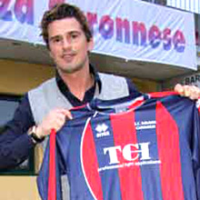 arturo di napoli caronnese calcio