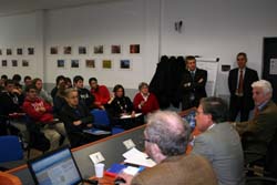 Un momento dell'incontro all'Isis Newton