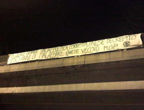 Gallarate, battaglia a colpi di striscioni tra i giovani di Lega e PdL