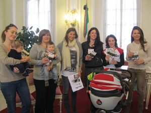 Al parco col passeggino: "Torna Mamma Fit"
