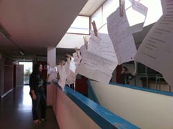 Le poesie stese lungo i corridoi del linguistico Manzoni di Varese