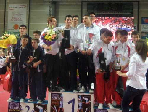 podio ginnastica gara padova aprile 2011