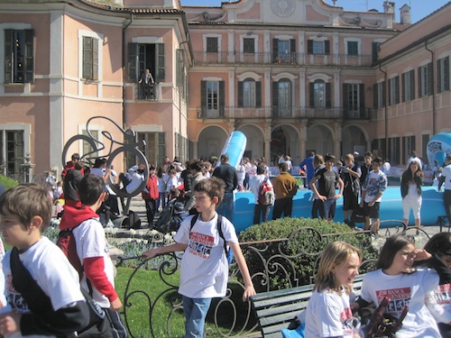 Un campione per amico ai giardini estensi