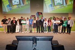 la premiazione della scuola media di Travedona