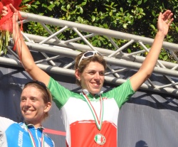 noemi cantele tricolore ciclismo