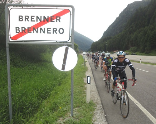 i ciclisti varesini hanno passato il Brennero