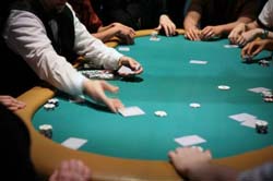 Il poker, nuova frontiera del guadagno facile