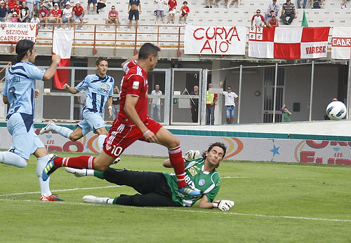 calcio varese albinoleffe settembre 2011 