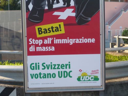 cartelli campagna elettorale immigrazione