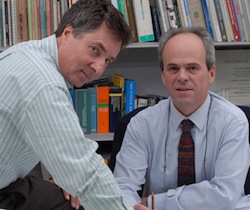 a  destra nella foto, leopoldo freyre