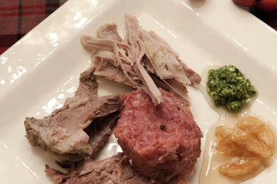 Il bollito per la salsina di Natale