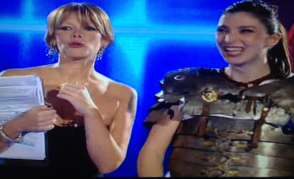Margherita legionaria con Alessia Marcuzzi