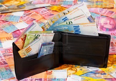 franchi svizzeri salario minimo garantito