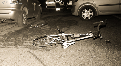 ciclista investito laveno mombello