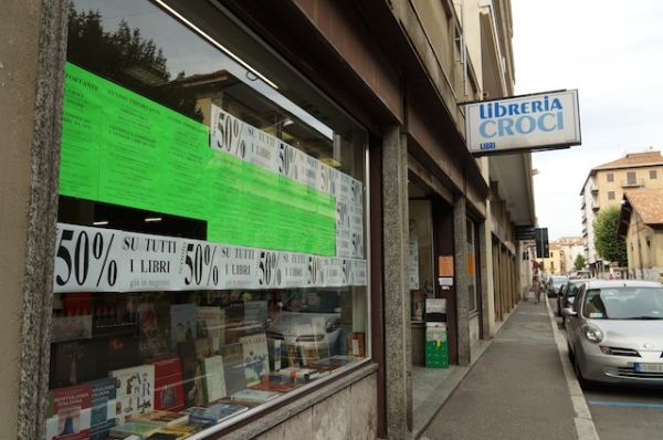 Chiude la storica libreria Croci