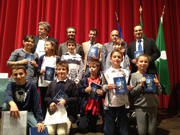 Agli alunni varesini 560 volumi della Costituzione Italiana