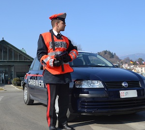carabinieri laveno 