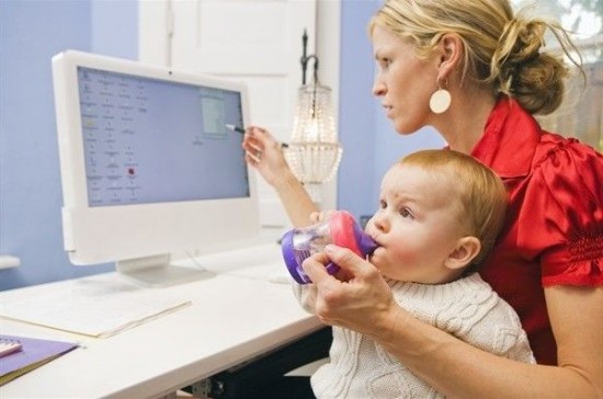 mamma al lavoro